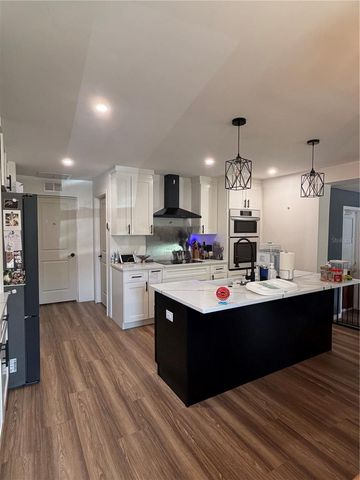 1710 HOLLY BLVD, Deland, FL 32720