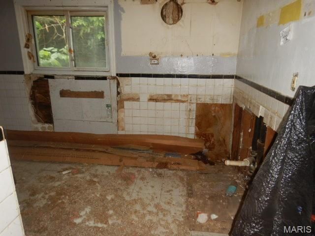 5636 Acme Avenue, St Louis, MO 63136