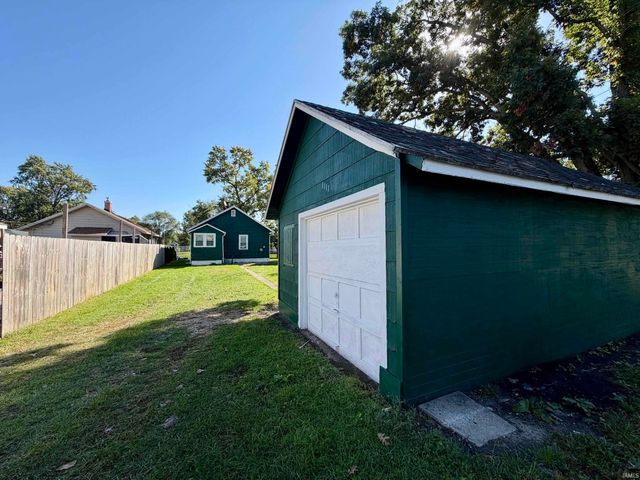 1317 College Street, South Bend, IN 46628