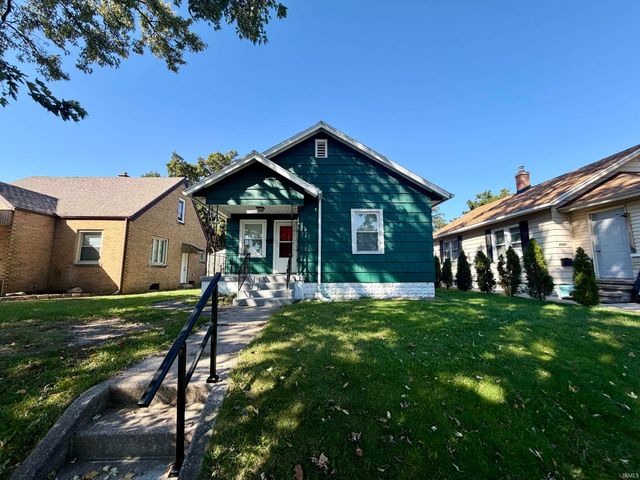 1317 College Street, South Bend, IN 46628