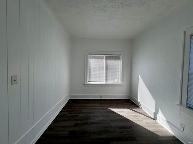 1317 College Street, South Bend, IN 46628