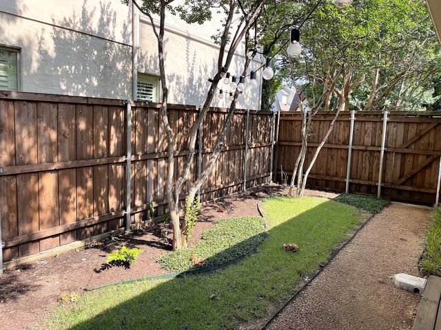 7000 Hillcrest Avenue, University Park, TX 75205