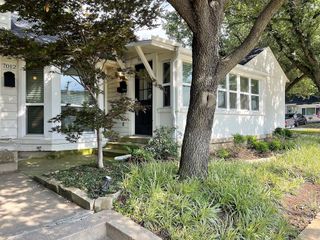 7000 Hillcrest Avenue, University Park, TX 75205