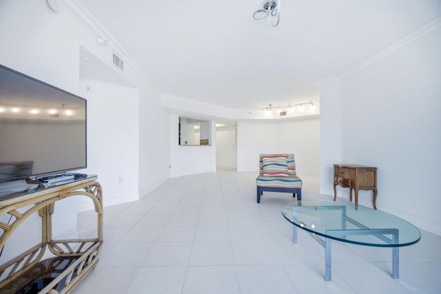 7751 Southampton Terrace 103, Tamarac, FL 33321