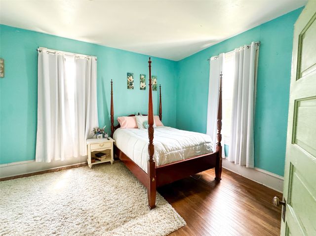 711 W 6th Street, Cisco, TX 76437