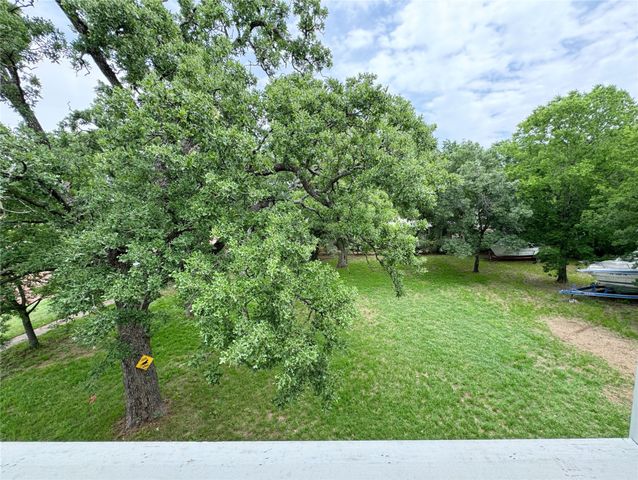 711 W 6th Street, Cisco, TX 76437