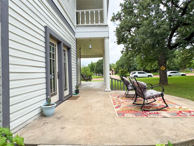 711 W 6th Street, Cisco, TX 76437