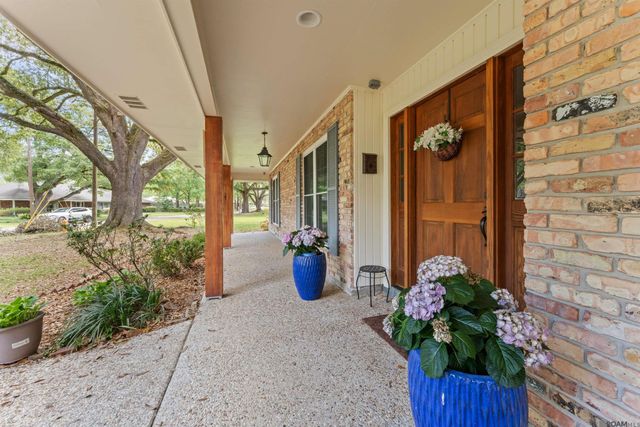 5920 Forsythia Ave, Baton Rouge, LA 70808