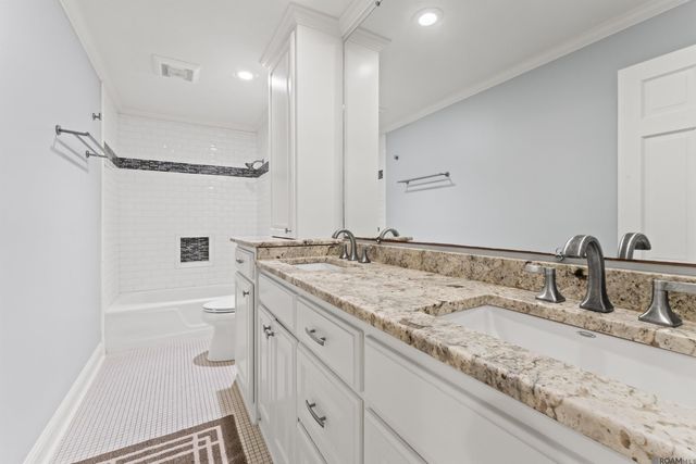 5920 Forsythia Ave, Baton Rouge, LA 70808