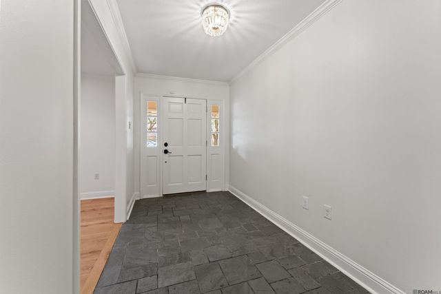 5920 Forsythia Ave, Baton Rouge, LA 70808