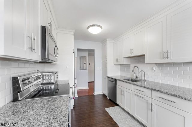 530 Park Ave 202, Scotch Plains Twp., NJ 07076