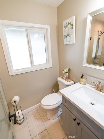 7722 Bairnsdale, Downey, CA 90240