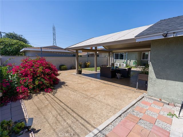 7722 Bairnsdale, Downey, CA 90240