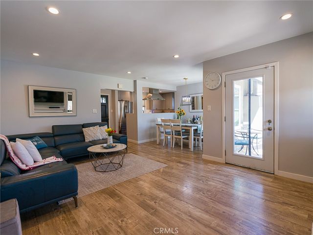 7722 Bairnsdale, Downey, CA 90240