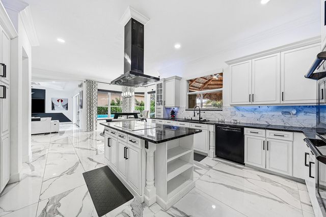 9232 Pineville Drive, Lake Worth, FL 33467