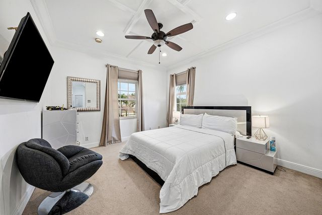 9232 Pineville Drive, Lake Worth, FL 33467