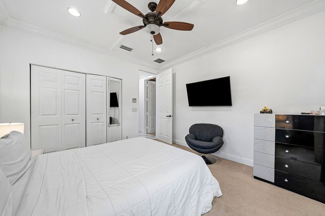 9232 Pineville Drive, Lake Worth, FL 33467