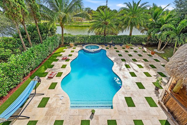 9232 Pineville Drive, Lake Worth, FL 33467