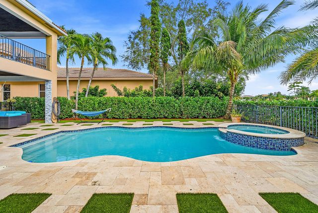 9232 Pineville Drive, Lake Worth, FL 33467