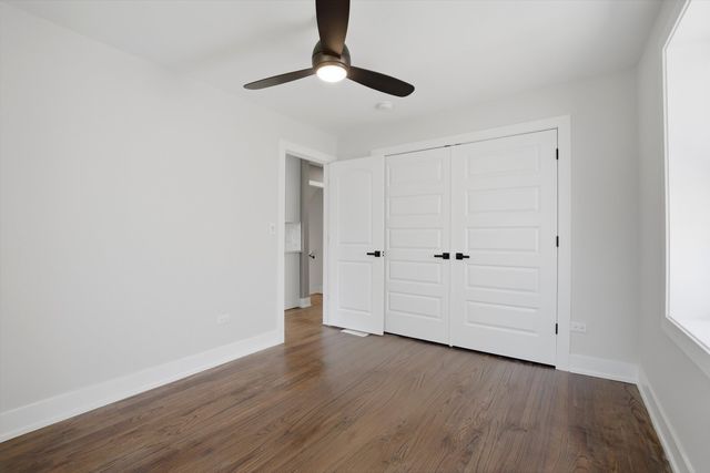8641 S Kingston Avenue, Chicago, IL 60617