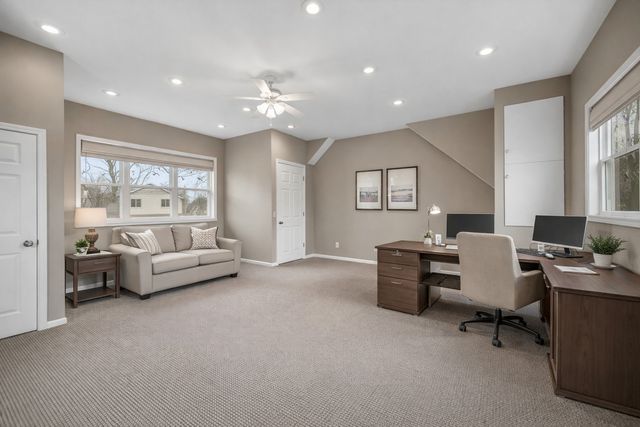 128 Parkview Road, Glenview, IL 60025