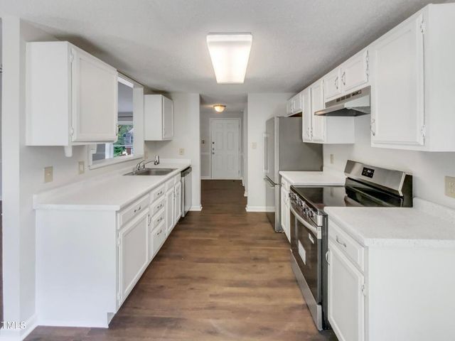 7271 Shellburne Drive, Raleigh, NC 27612