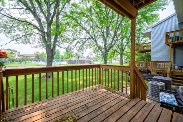 906 Robin Rd, Hillsborough Twp., NJ 08844