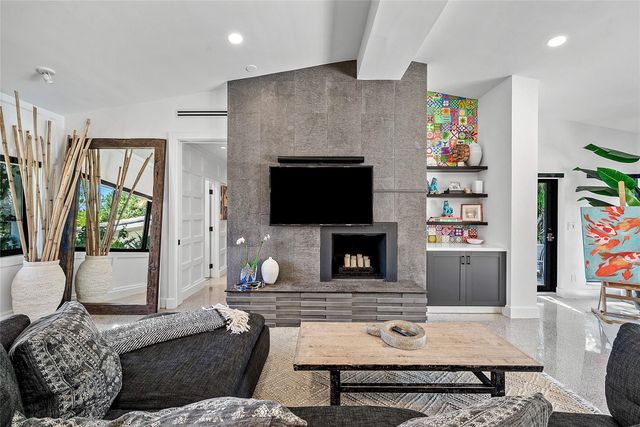 801 Solar Isle Drive, Fort Lauderdale, FL 33301