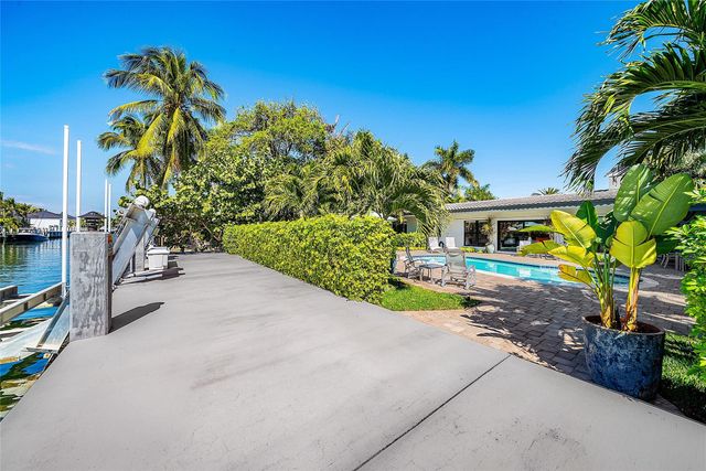 801 Solar Isle Drive, Fort Lauderdale, FL 33301