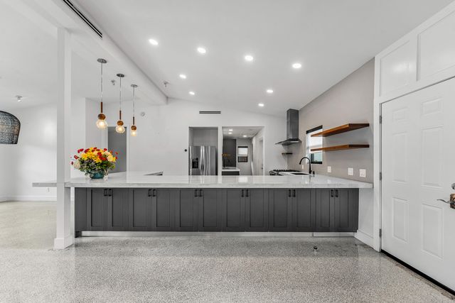 801 Solar Isle Drive, Fort Lauderdale, FL 33301