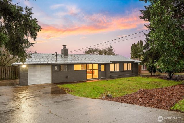 2220 Trenton Avenue, Bremerton, WA 98310