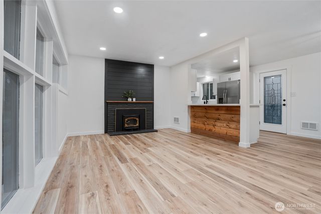 2220 Trenton Avenue, Bremerton, WA 98310