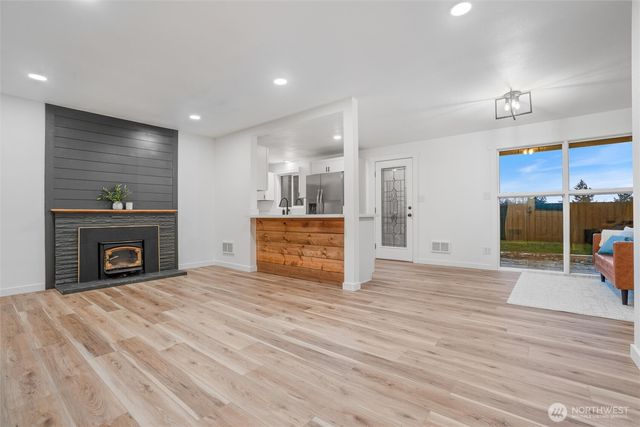 2220 Trenton Avenue, Bremerton, WA 98310