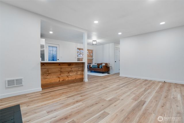 2220 Trenton Avenue, Bremerton, WA 98310