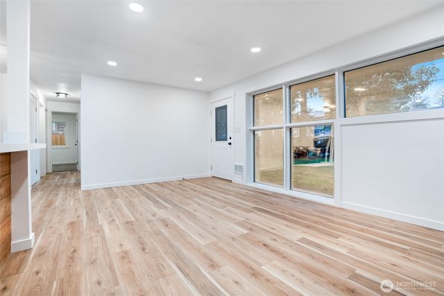 2220 Trenton Avenue, Bremerton, WA 98310