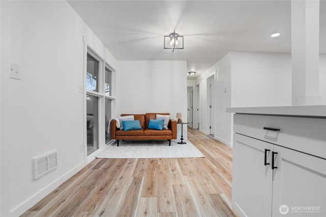 2220 Trenton Avenue, Bremerton, WA 98310