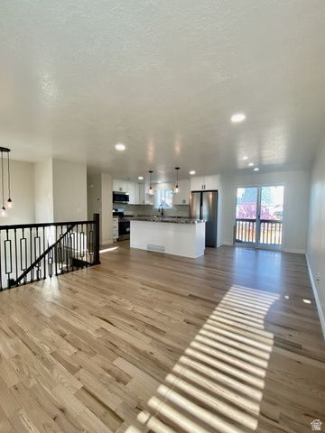 1440 W COUNTRYWOOD LN, West Jordan, UT 84088