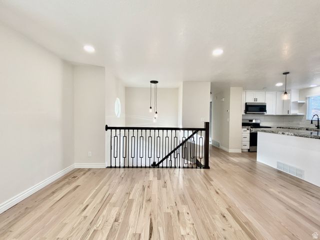 1440 W COUNTRYWOOD LN, West Jordan, UT 84088
