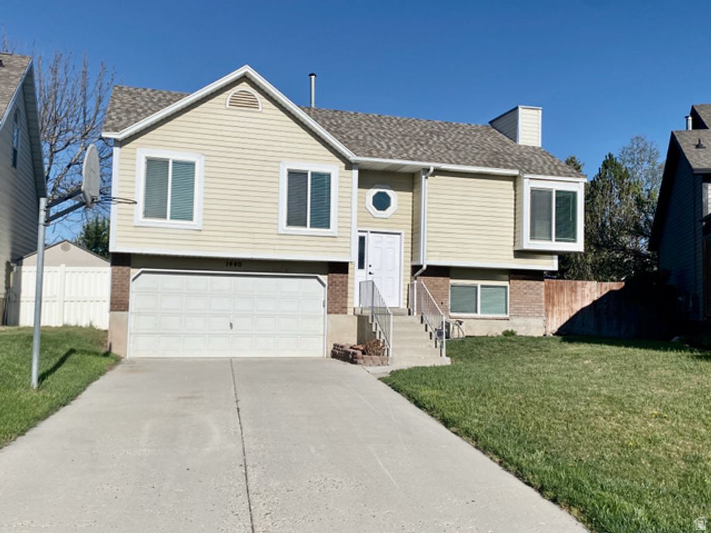 1440 W COUNTRYWOOD LN, West Jordan, UT 84088
