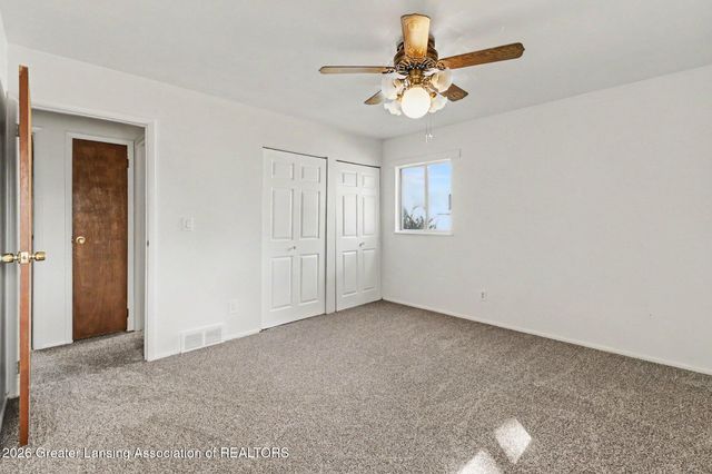3224 Continental Drive, Lansing, MI 48911