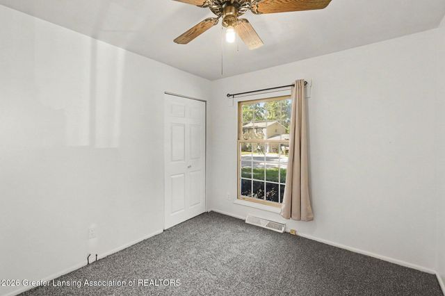 3224 Continental Drive, Lansing, MI 48911