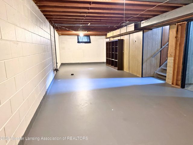 3224 Continental Drive, Lansing, MI 48911