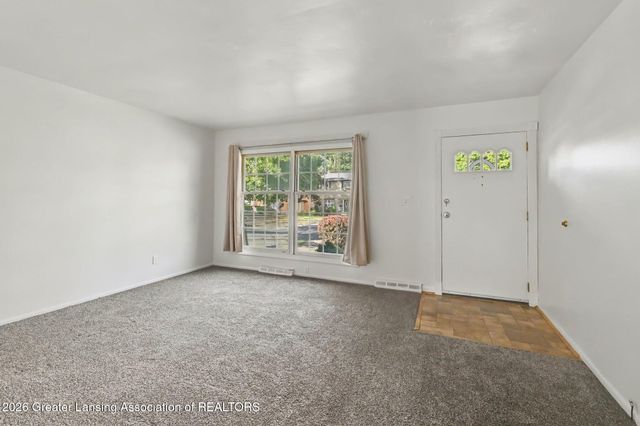3224 Continental Drive, Lansing, MI 48911