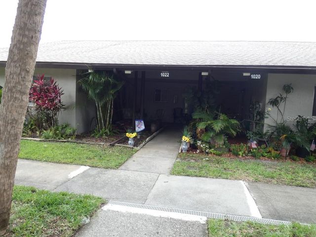 1024 10TH CIRCLE SE, Largo, FL 33771