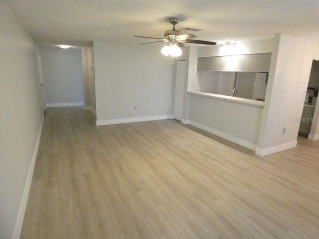 1024 10TH CIRCLE SE, Largo, FL 33771