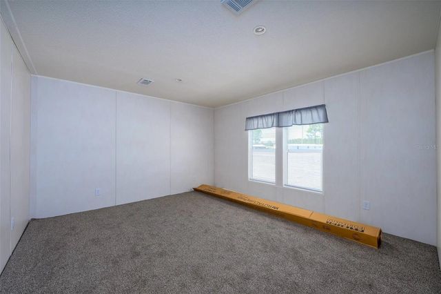 1041 NE COUNTY ROAD 125, Lawtey, FL 32058