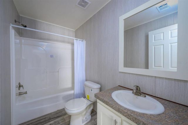 1041 NE COUNTY ROAD 125, Lawtey, FL 32058