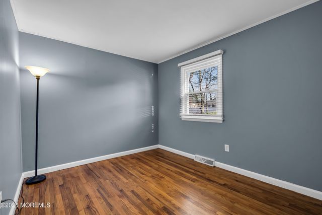 537 Longboat Avenue, Beachwood, NJ 08722