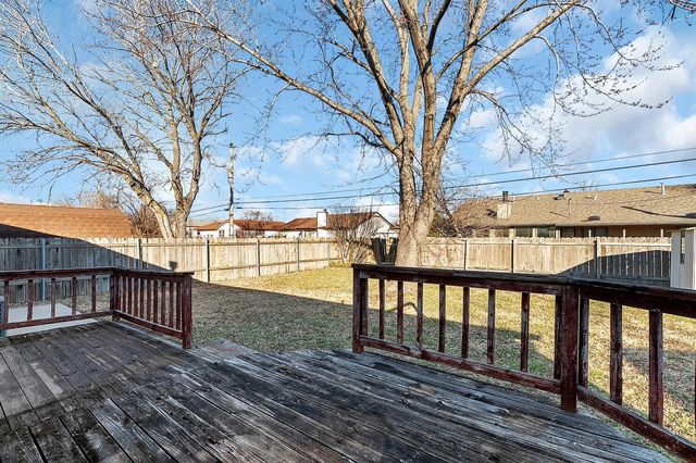 2602 W Hadden Ave, Wichita, KS 67217