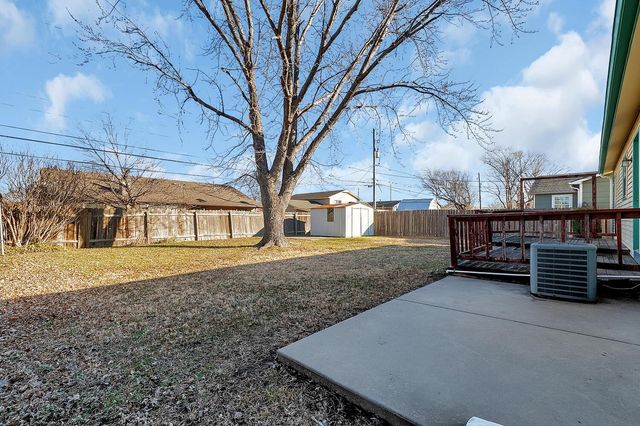 2602 W Hadden Ave, Wichita, KS 67217